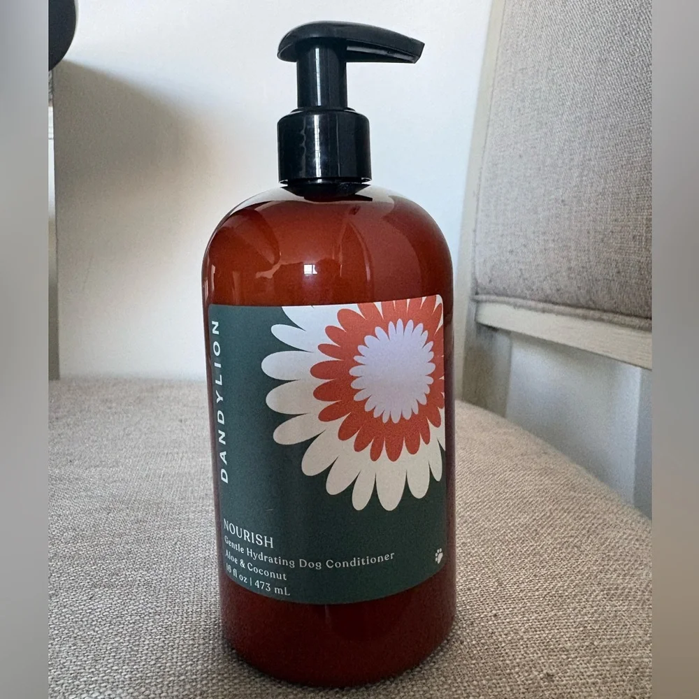 Nourish Hydrating Dog Conditioner - Red